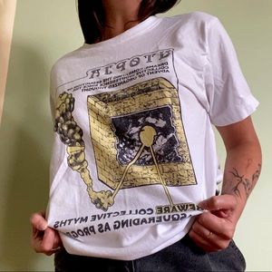 “UTOPIA” tee - soft, baggy, perfect for a cute oversized fit.